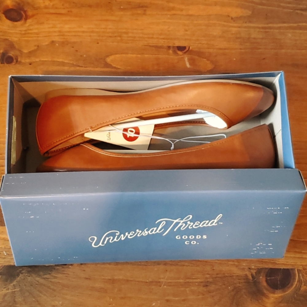 NWT - Universal Threads Cognac Everly Slip Ons